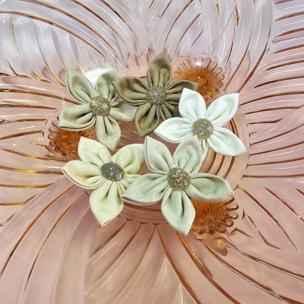 5pc Thatched Dauphin Fabric Flower Set, Vintage Fabrics